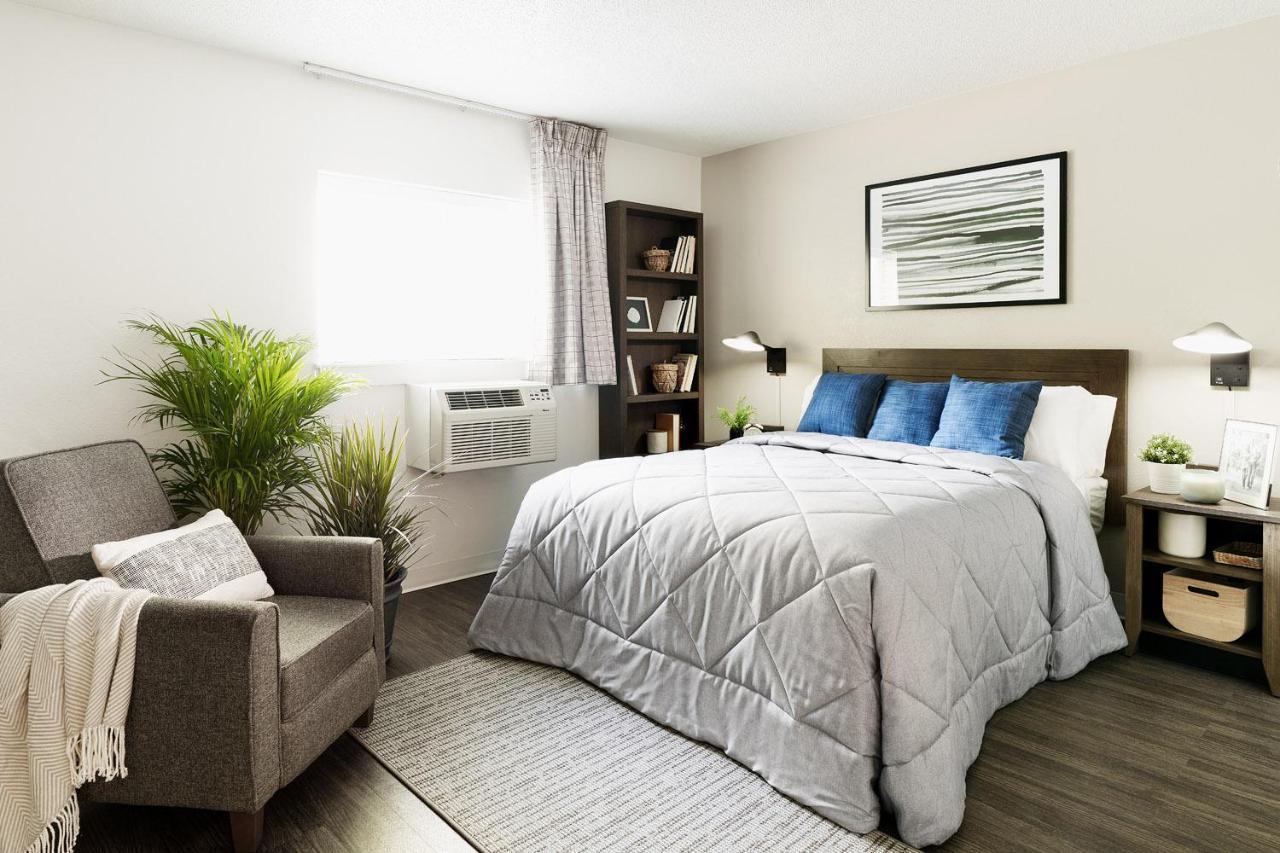 Intown Suites Extended Stay Greensboro Nc - Lanada Eksteriør billede