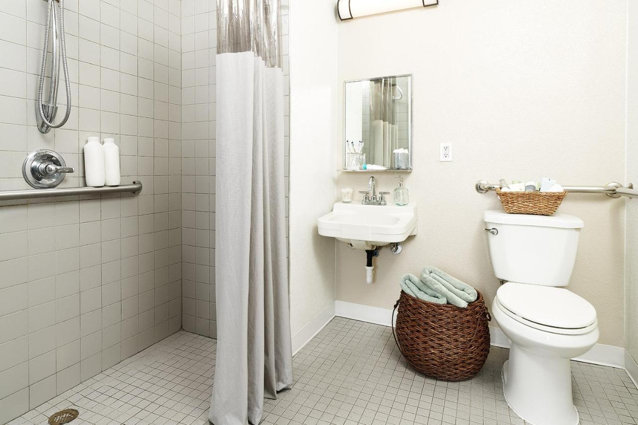 Intown Suites Extended Stay Greensboro Nc - Lanada Eksteriør billede