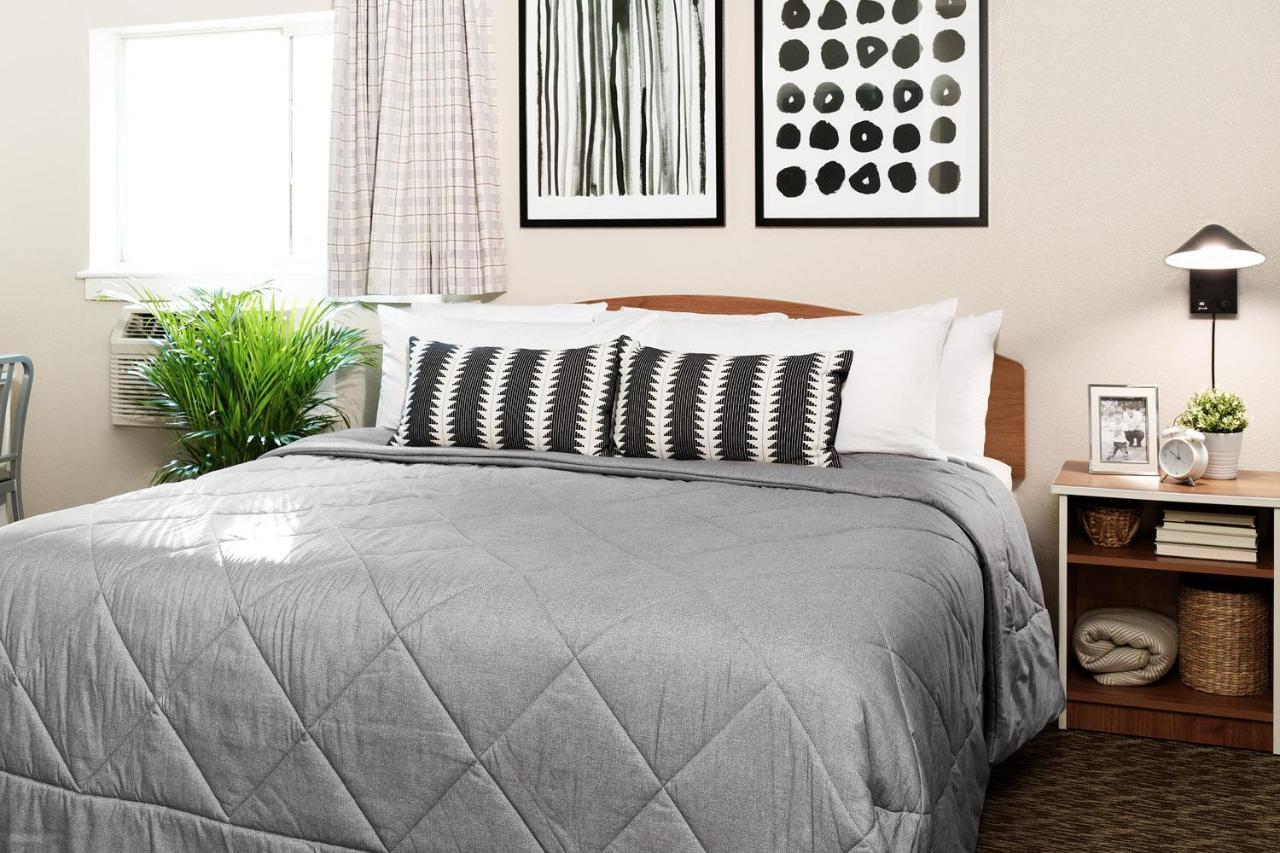 Intown Suites Extended Stay Greensboro Nc - Lanada Eksteriør billede