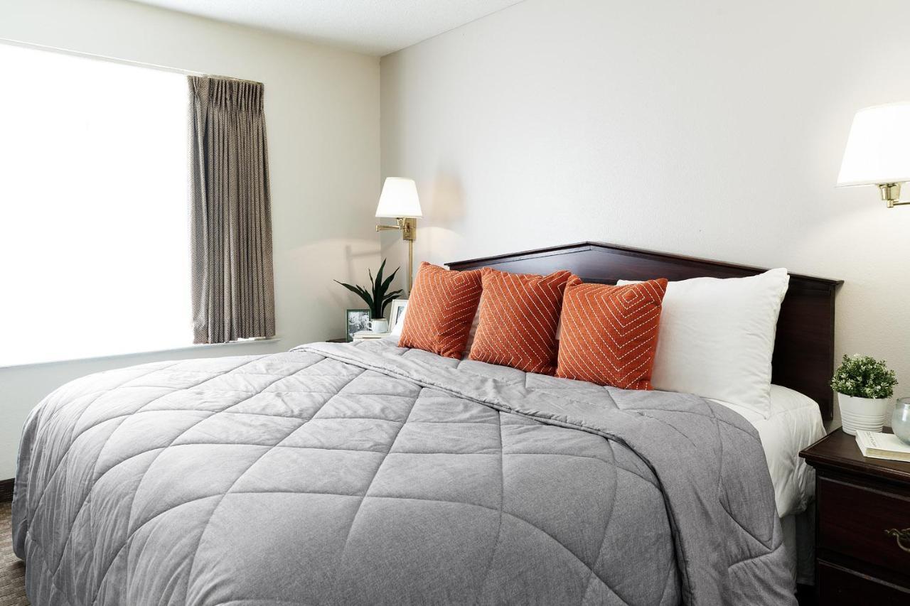 Intown Suites Extended Stay Greensboro Nc - Lanada Eksteriør billede