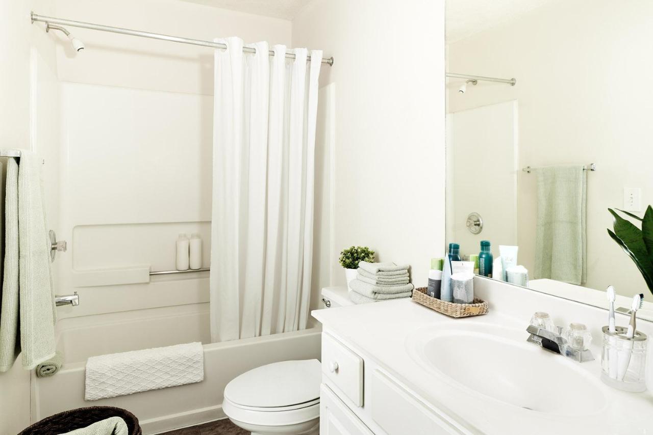 Intown Suites Extended Stay Greensboro Nc - Lanada Eksteriør billede
