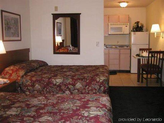 Intown Suites Extended Stay Greensboro Nc - Lanada Værelse billede
