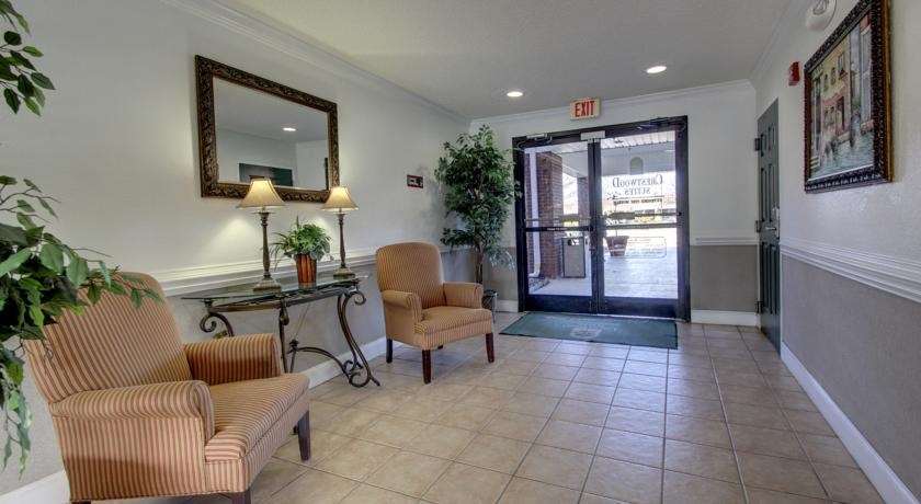 Intown Suites Extended Stay Greensboro Nc - Lanada Interiør billede