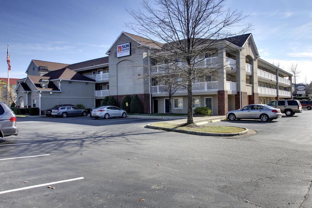 Intown Suites Extended Stay Greensboro Nc - Lanada Eksteriør billede