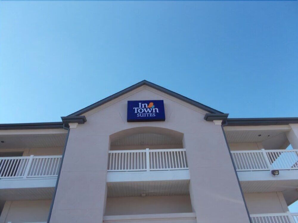 Intown Suites Extended Stay Greensboro Nc - Lanada Eksteriør billede